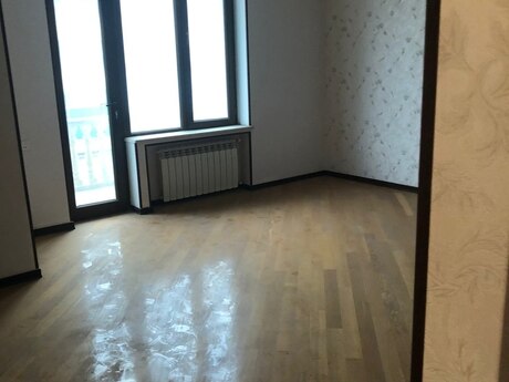10-комн. офис - м. Гянджлик - 650 м²