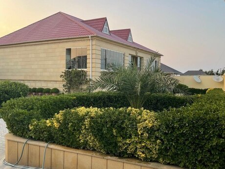 4 otaqlı həyət evi/bağ evi - Pirallahı r. - 240 m²