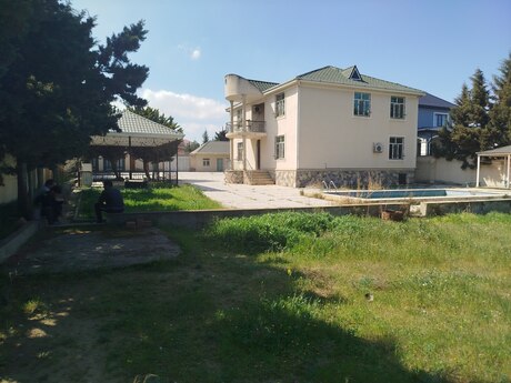 5 otaqlı həyət evi/bağ evi - Bilgəh q. - 200 m²