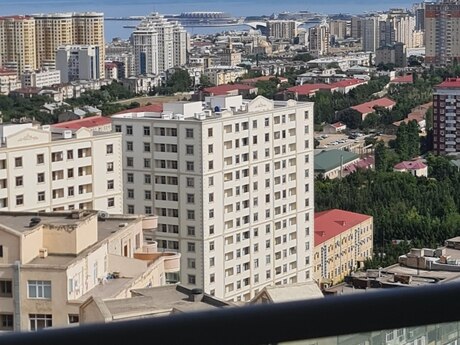 4-room apartment, 178 m², 8 Noyabr: 610 000 ₼ 5