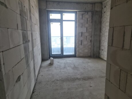 4 otaqlı yeni tikili - 8 Noyabr m. - 178 m²