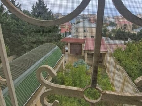 6 otaqlı həyət evi/bağ evi - Badamdar q. - 450 m²