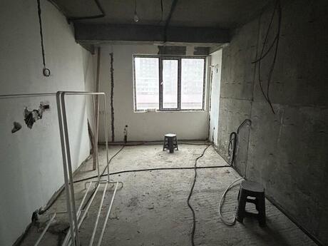 4 otaqlı yeni tikili - Nəsimi r. - 170 m²