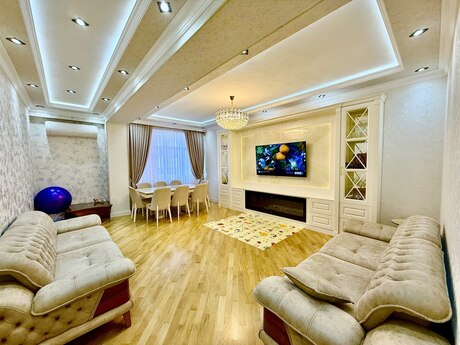 Объявление №5681033 - Баку, м. Кара Караев, 4-комн., 140 м², 7/17 этаж