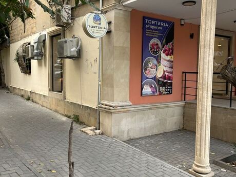 Obyekt - İnşaatçılar m. - 44 m²