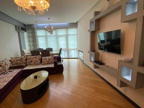 3-room apartment, 130 m², Şah İsmayıl Xətai: 366 000 ₼ 3