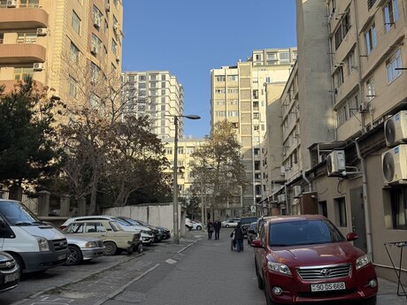 3 otaqlı mənzil, 100 m², 28 May: 245 000 ₼ 5