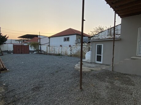3 otaqlı həyət evi/bağ evi - Bayıl q. - 50 m²