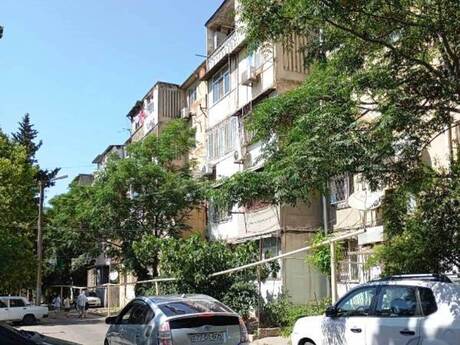 Elan №5683338 - Bakı, Neftçilər m., 2 otaqlı, 50 m², 1/5 mərtəbə