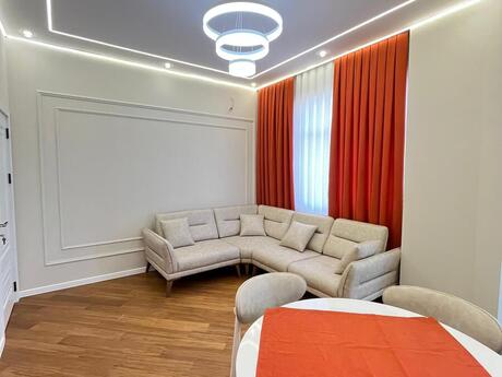 Elan №5683389 - Bakı, Şah İsmayıl Xətai m., 2 otaqlı, 75 m², 14/17 mərtəbə
