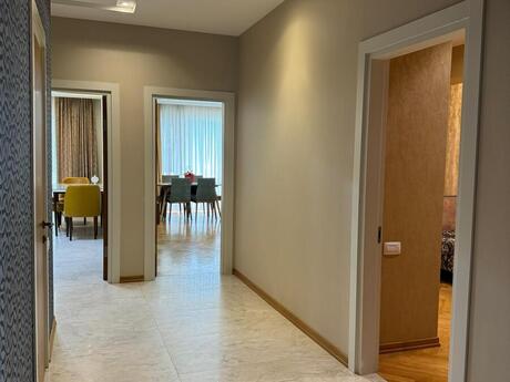 4 otaqlı yeni tikili - Şah İsmayıl Xətai m. - 160 m²