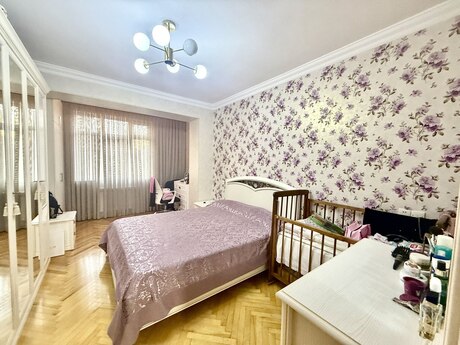 4 otaqlı köhnə tikili - Qara Qarayev m. - 120 m²