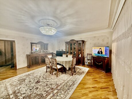 4 otaqlı köhnə tikili - Qara Qarayev m. - 120 m²