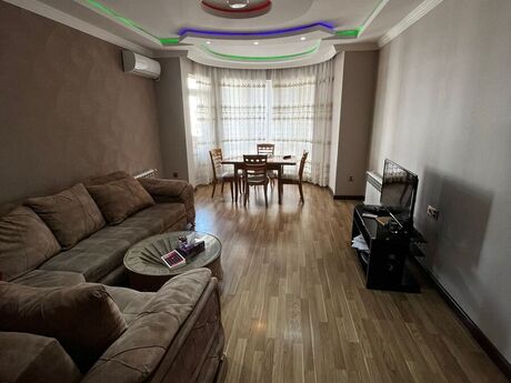 2-room apartment, 100 m², 8 Noyabr: 265 000 ₼ 3
