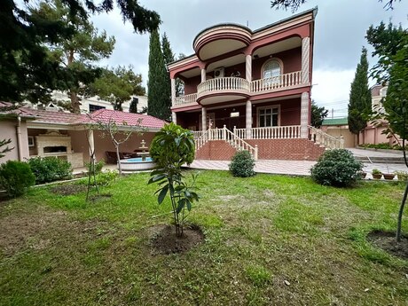 5 otaqlı həyət evi/bağ evi - Bakıxanov q. - 400 m²