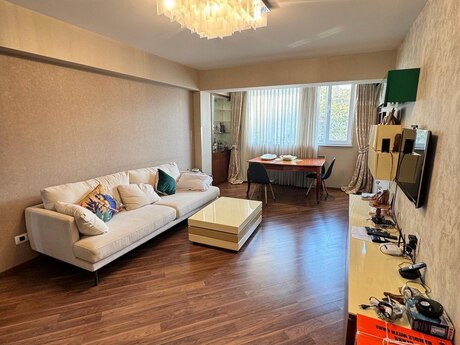 3 otaqlı köhnə tikili - Nərimanov r. - 85 m²