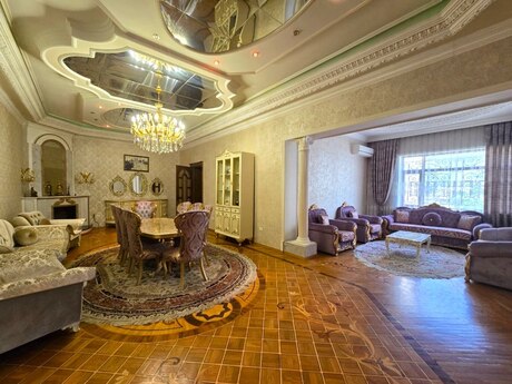 11 otaqlı həyət evi/bağ evi - Nəsimi m. - 1200 m²