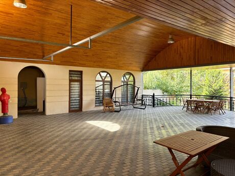 9 otaqlı həyət evi/bağ evi - Qara Qarayev m. - 500 m²
