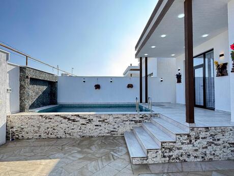 4 otaqlı həyət evi/bağ evi - Şüvəlan q. - 140 m²