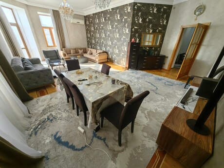 4 otaqlı köhnə tikili - Sahil m. - 335 m²