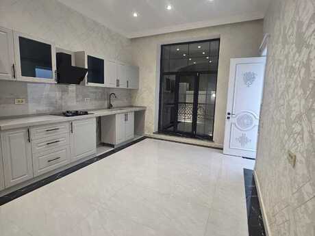 4 otaqlı həyət evi/bağ evi - Badamdar q. - 270 m²