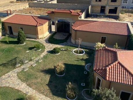 10 otaqlı həyət evi/bağ evi - Badamdar q. - 1000 m²