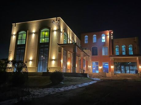 10 otaqlı həyət evi/bağ evi - Badamdar q. - 1000 m²
