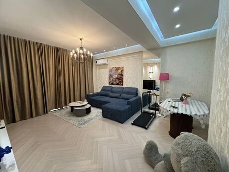 3-room apartment, 105 m², 28 May: 390 000 ₼ 5