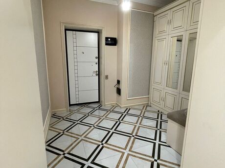 Объявление №5687235 - Баку, Ясамальский р., 3-комн., 148 м², 5/27 этаж