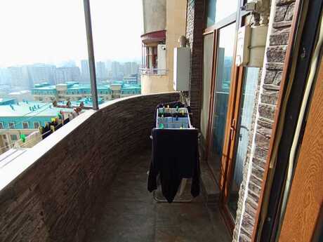 4 otaqlı yeni tikili - Şah İsmayıl Xətai m. - 156 m²