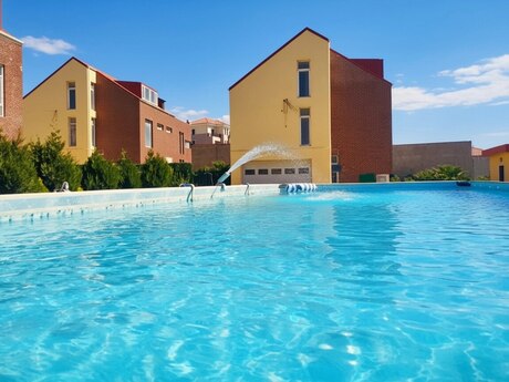 7 otaqlı həyət evi/bağ evi - Badamdar q. - 450 m²