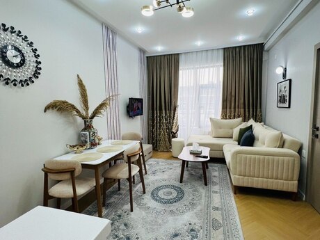 Объявление №5689263 - Баку, м. 28 мая, 2-комн., 58 м², 16/18 этаж