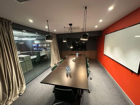 4 otaqlı ofis - 28 May m. - 268 m²