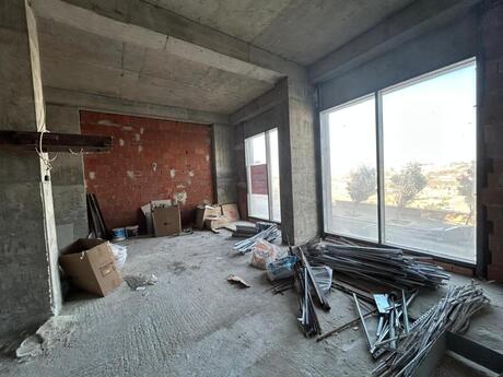 Obyekt - Ağ şəhər q. - 410 m²