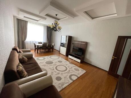 3 otaqlı yeni tikili - Şah İsmayıl Xətai m. - 130 m²