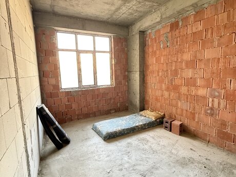 3-комн. новостройка - м. Кара Караев - 100 м²