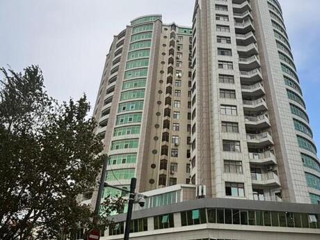 4 otaqlı yeni tikili - Nizami m. - 228 m²