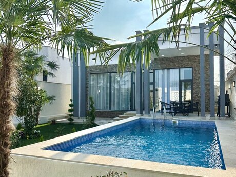 4 otaqlı həyət evi/bağ evi - Şüvəlan q. - 160 m²