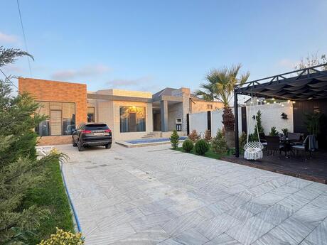 4 otaqlı həyət evi/bağ evi - Şüvəlan q. - 150 m²