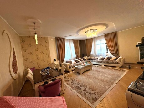 4 otaqlı yeni tikili - Nəsimi r. - 175 m²