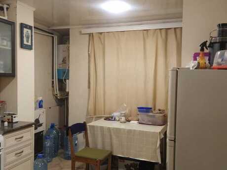5 otaqlı köhnə tikili - Neftçilər m. - 120 m²