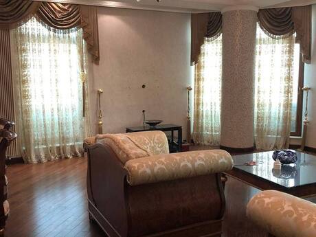 4 otaqlı yeni tikili - 28 May m. - 186 m²
