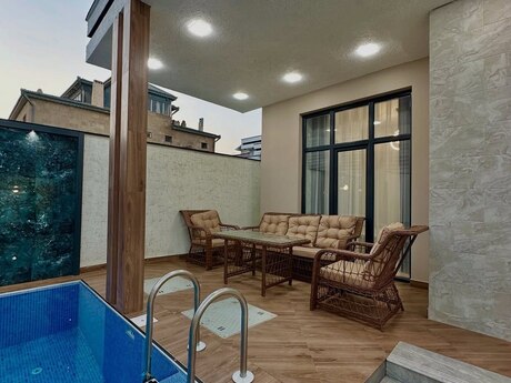 4 otaqlı həyət evi/bağ evi - Mərdəkan q. - 250 m²