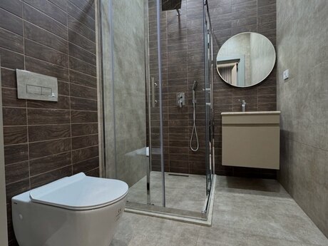 House with Garden, Villa For Rent