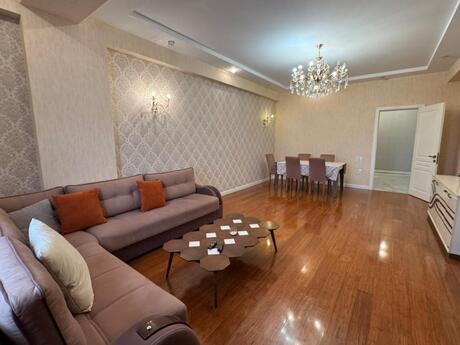 4-room apartment, 185 m², 28 May: 560 000 ₼ 2