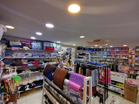 Obyekt - İnşaatçılar m. - 75 m²