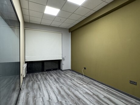 3 otaqlı ofis - 8 Noyabr m. - 85 m²