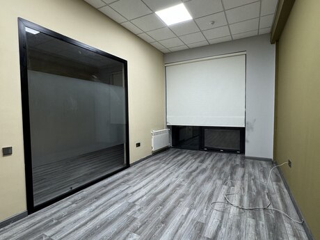 3 otaqlı ofis - 8 Noyabr m. - 85 m²
