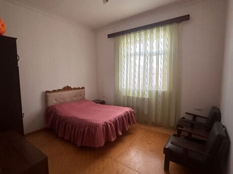 5 otaqlı həyət evi/bağ evi - Albalılıq q. - 120 m²