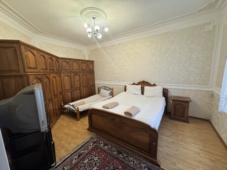 4 otaqlı həyət evi/bağ evi - Quba - 200 m²